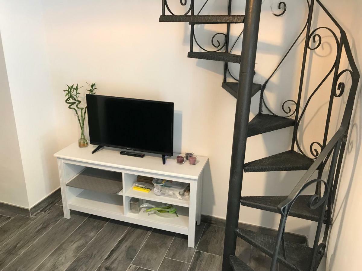Casa Pia Apartment Naples